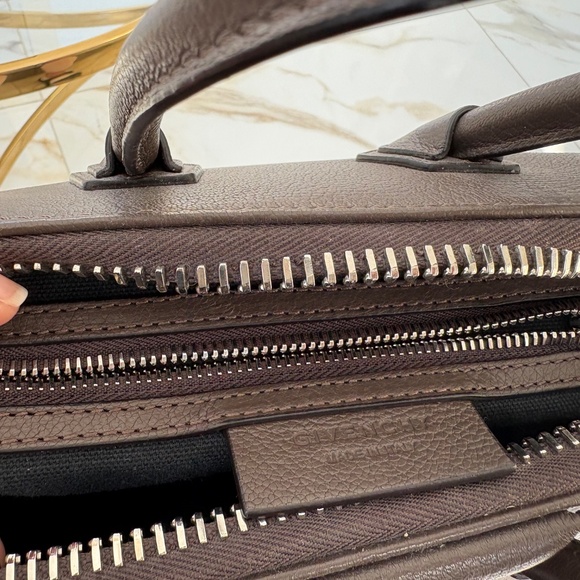 Givenchy Mini Antigone Gray leather bag - Picture 7 of 11